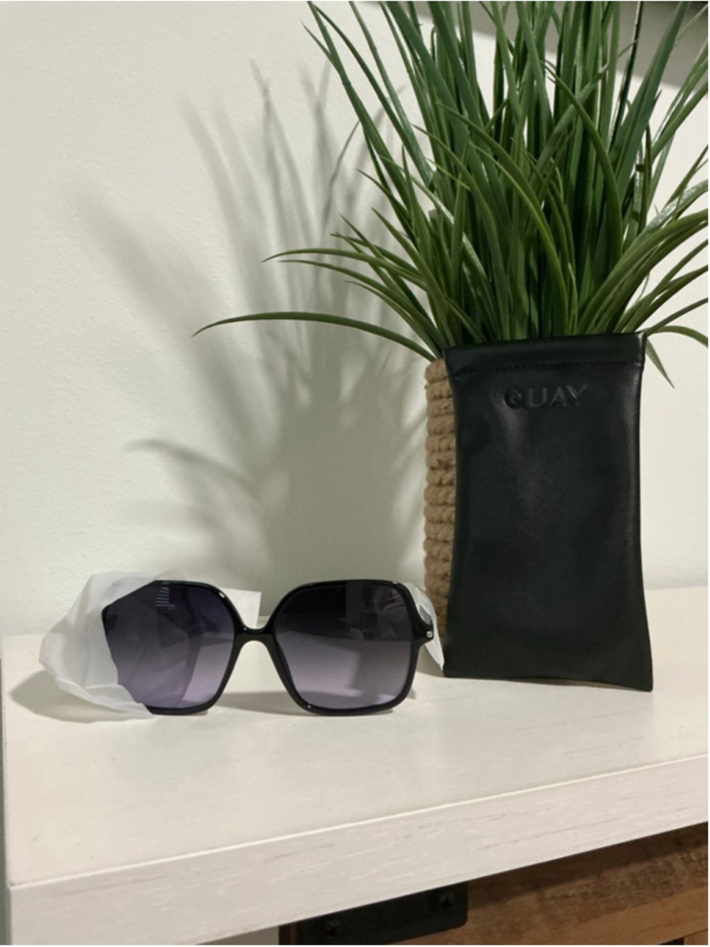Women's Quay Black Purple Press Tour Sunglasses One Size